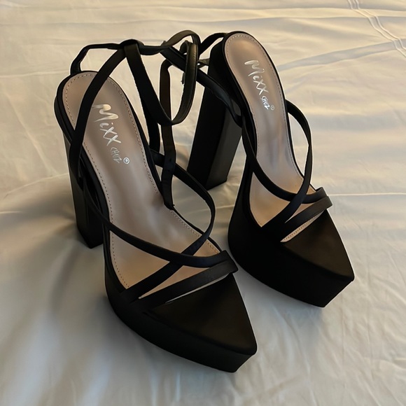 Miss Lola Shoes Miss Lola Blanka Black Heels Poshmark